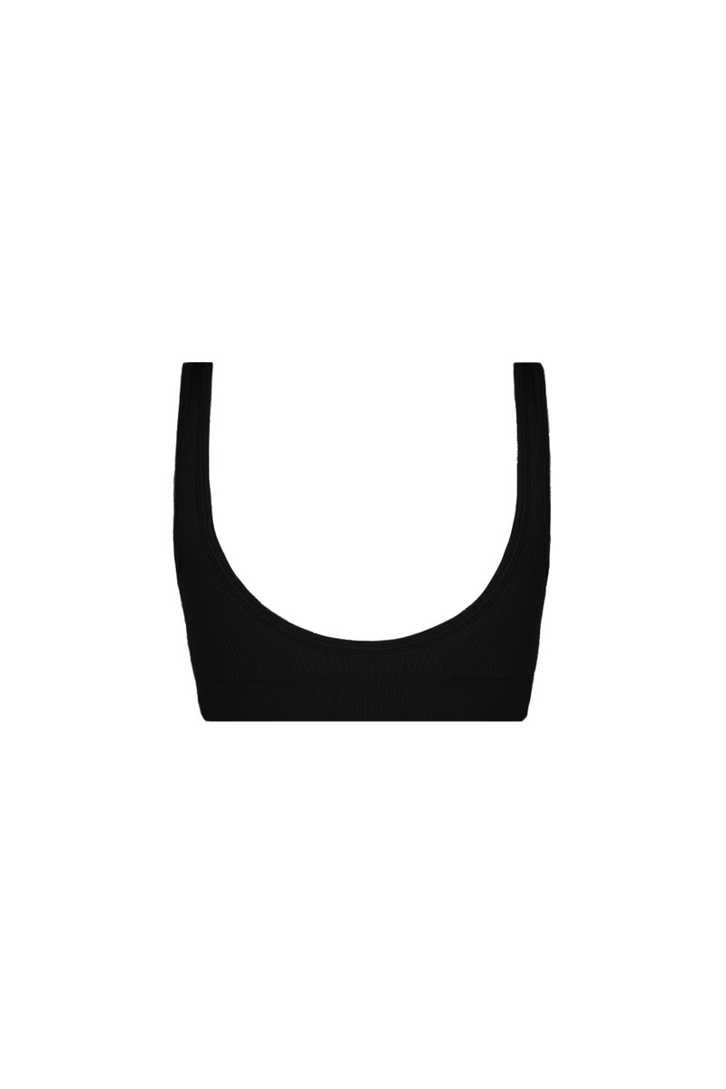 Top №83 Black